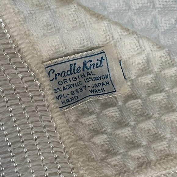 Vintage baby christening knitted sweater & blanket matching outfit - Picture 8 of 8